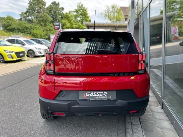 FIAT Grande Panda Elektro Red