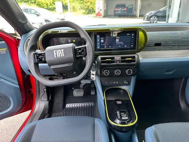 FIAT Grande Panda Elektro Red