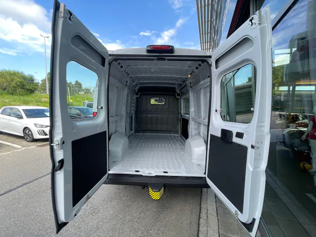 PEUGEOT Boxer 2.2 HDI 333 L2H2