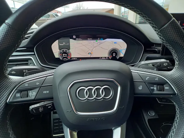 AUDI A4 Avant 40 TDI S line quattro S-tronic