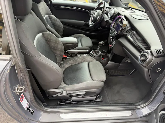 MINI Cooper S Steptronic