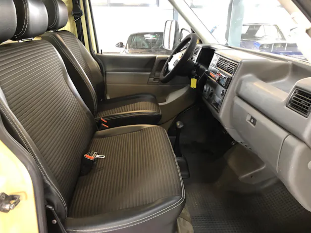 VW 2.5 PICK-up Blachenaufbau