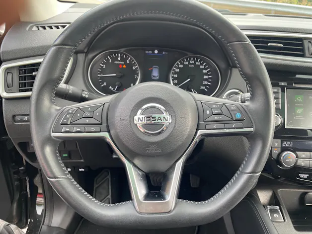 NISSAN Qashqai 1.3 DIG-T 160 Tekna