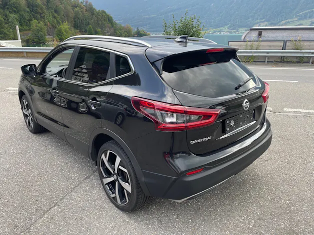 NISSAN Qashqai 1.3 DIG-T 160 Tekna