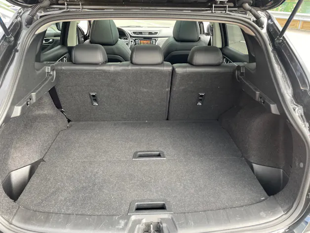 NISSAN Qashqai 1.3 DIG-T 160 Tekna