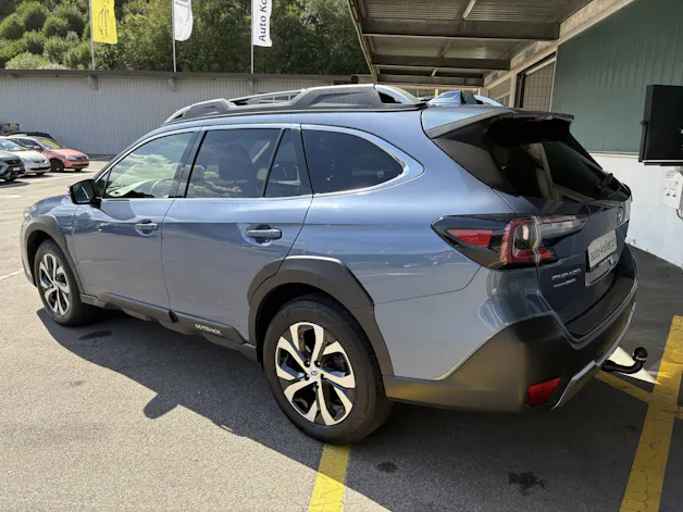Subaru Outback 2.5i Luxury