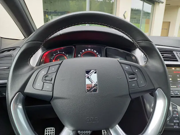 DS AUTOMOBILES DS 5 2.0 BlueHDi Sport Chic EAT6