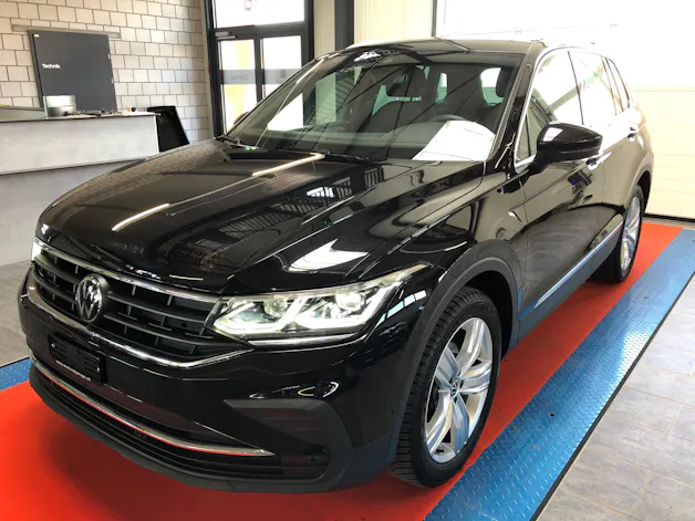 VW Tiguan 2.0 TDI SCR MOVE 4Motion DSG