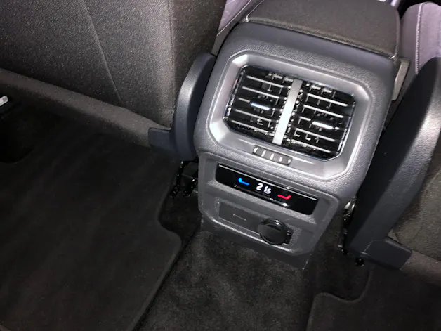 VW Tiguan 2.0 TDI SCR MOVE 4Motion DSG