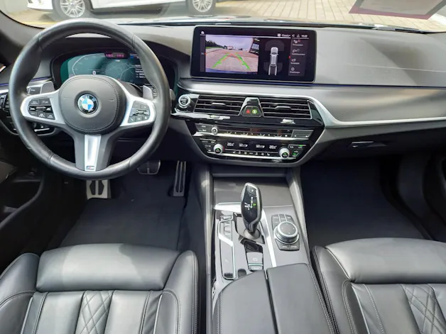 BMW 520d xDrive 48V Touring M Sport Steptronic