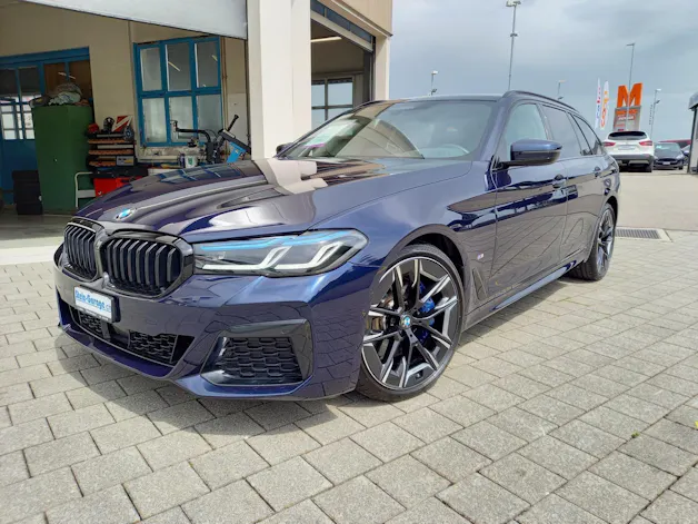 BMW 520d xDrive 48V Touring M Sport Steptronic