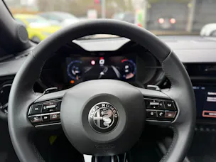 ALFA ROMEO Junior 1.2 48V Hybrid Q4