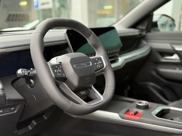 JEEP Compass 1.2 T e-Hybrid First Edition Pack PLUS + Pack SKY