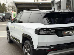 JEEP Compass 1.2 T e-Hybrid First Edition Pack PLUS + Pack SKY