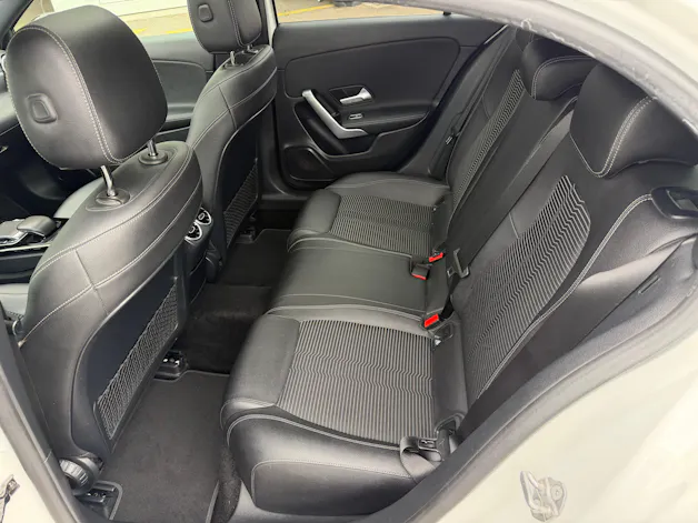MERCEDES-BENZ A 180 d Edition