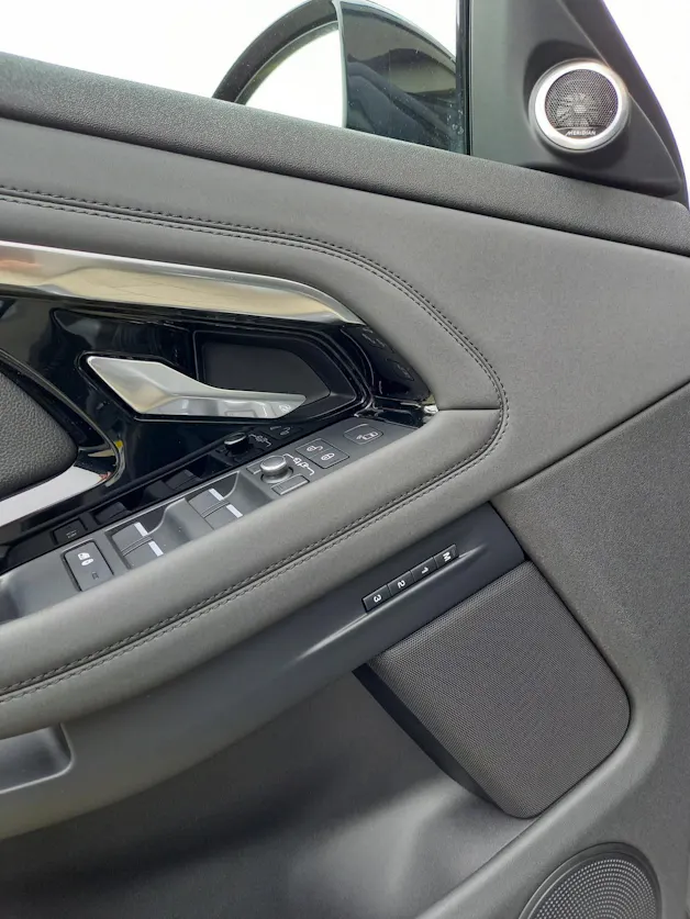 Land Rover Range Rover Evoque R-Dynamic P 250 SE HSE AT9