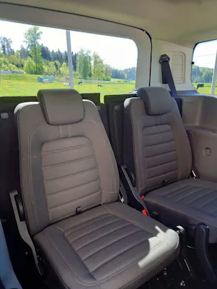 FORD Grand Tourneo Connect 1.5 EcoBlue Titanium Automat **7 Sitze**