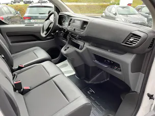 PEUGEOT Expert 50 KWh Pro Compact