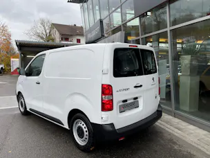 PEUGEOT Expert 50 KWh Pro Compact