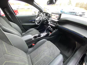 PEUGEOT 208 1.2 MHEV 145 GT Exclusive