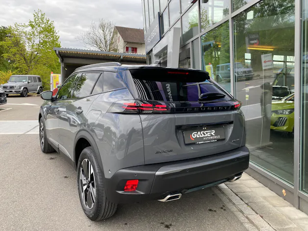 PEUGEOT 2008 1.2 145 MHEV GT Exclusive