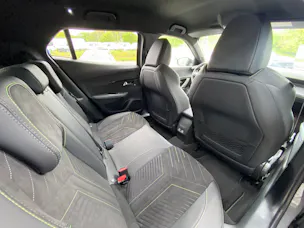 PEUGEOT 2008 1.2 145 MHEV GT Exclusive
