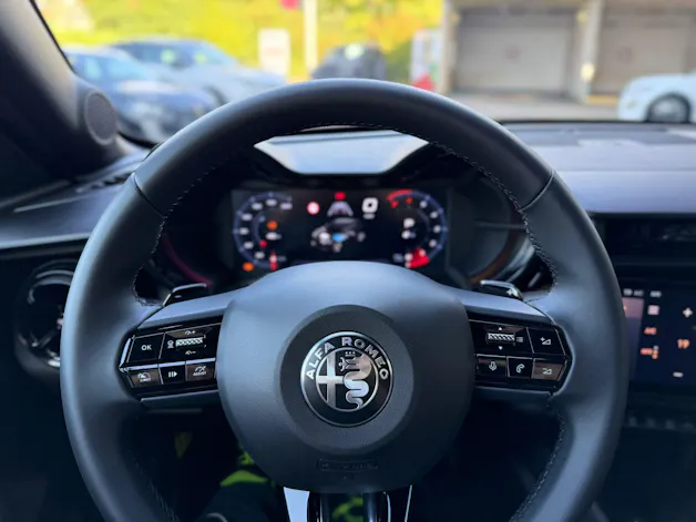 ALFA ROMEO Junior 1.2 48V Hybrid Q4