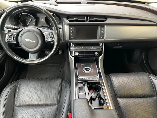 Jaguar XF 20d Prestige Automatic