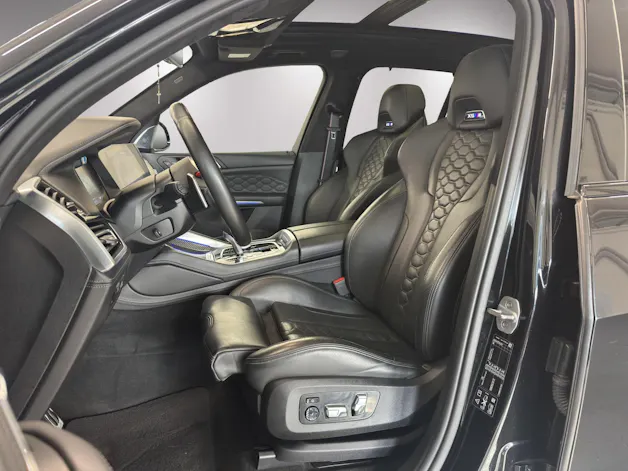 BMW X5M Competition Steptronic Competition mit AKRAPOVIC