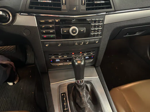 MERCEDES-BENZ E 350 CDI BlueEfficiency Avantgarde 7G-Tronic