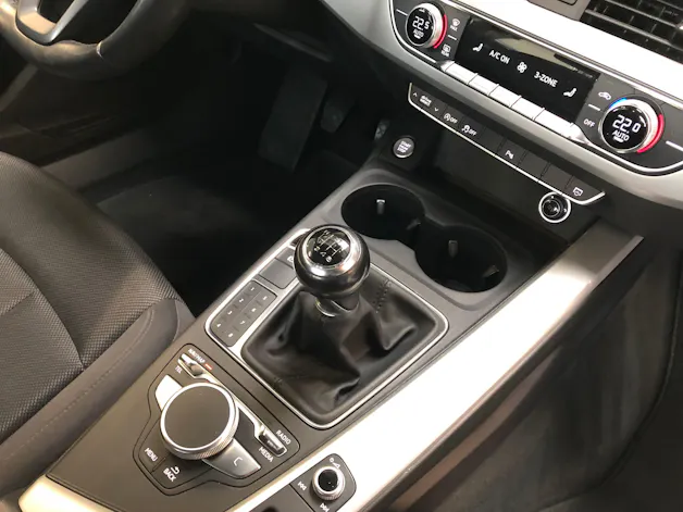 AUDI A4 Avant 2.0 TDI