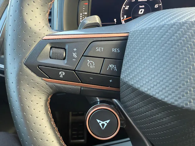 CUPRA Ateca 2.0 TSI VZ 4Drive DSG * 20 ZOLL 5 JAHRE GARANTIE EL SITZE LENKRAD HEIZUNG *