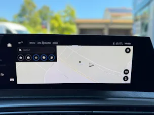 PEUGEOT 5008 145 Hybrid e-DCS6 Allure Premium