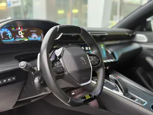 PEUGEOT 508 SW Hybrid4 360 e Sport Engineered