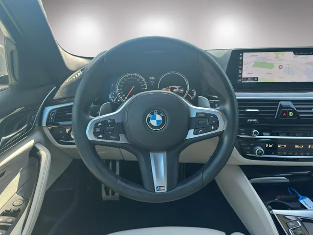 BMW 540i xDrive Touring Steptronic
