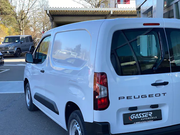 PEUGEOT Partner 1.2 Pure Tech 110 Standard 650kg