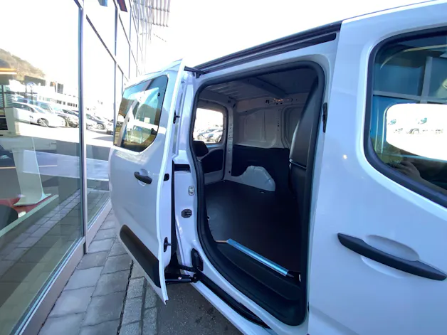 PEUGEOT Partner 1.2 Pure Tech 110 Standard 650kg