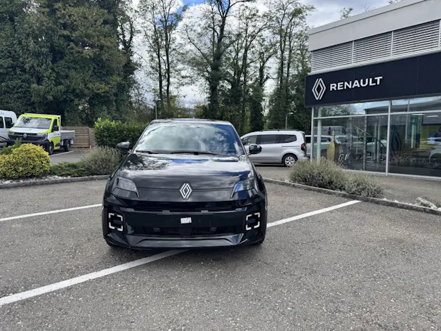 RENAULT R5 E-Tech Comfort Range Roland Garros