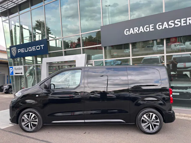 PEUGEOT Traveller 2.2 BlueHDi Business VIP Standard EAT8