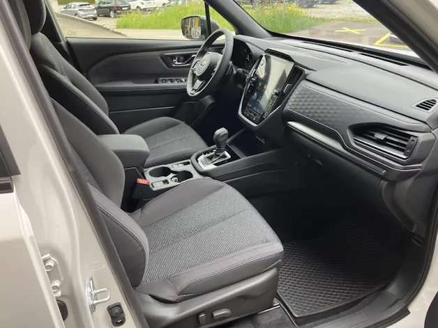 Subaru Forester Station 2.0i e-Boxer Swiss Plus