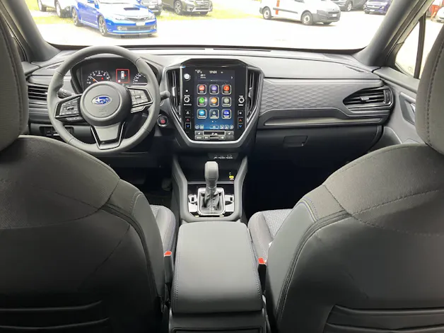 Subaru Forester Station 2.0i e-Boxer Swiss Plus