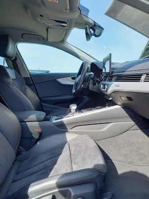 AUDI A4 Avant 40 TDI quattro S-tronic