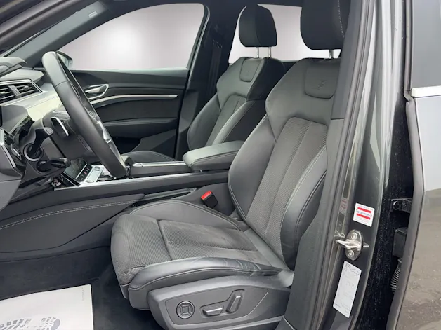AUDI e-tron 55 S Line quattro