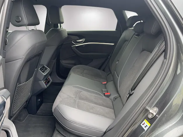 AUDI e-tron 55 S Line quattro