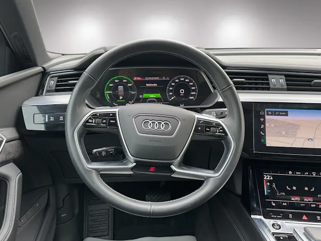 AUDI e-tron 55 S Line quattro