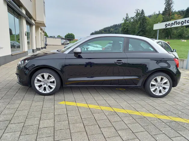AUDI A1 1.6 TDI Ambition **frisch ab MFK, Service und Zahnriemen mit Wasserpumpe ersetzt**
