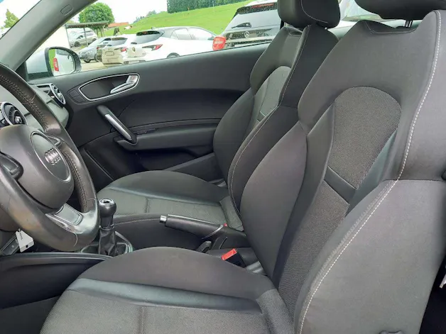 AUDI A1 1.6 TDI Ambition **frisch ab MFK, Service und Zahnriemen mit Wasserpumpe ersetzt**