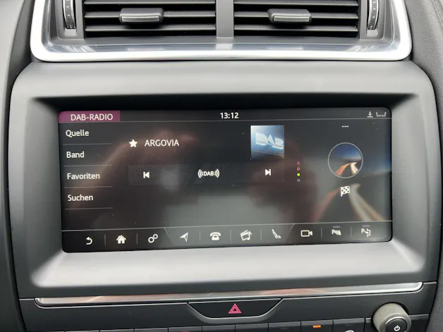 Jaguar E-Pace 2.0 P200 HSE AWD Automatik
