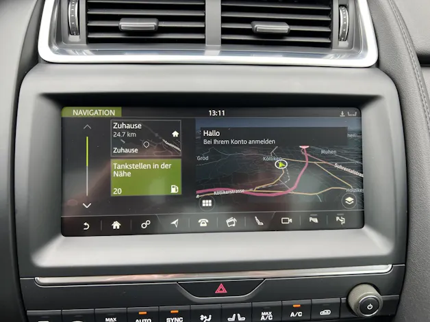Jaguar E-Pace 2.0 P200 HSE AWD Automatik