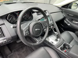 Jaguar E-Pace 2.0 P200 HSE AWD Automatik